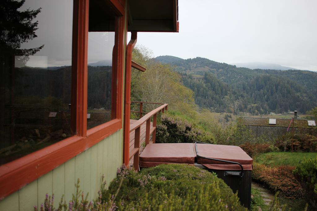 The Historic Requa Inn Klamath Exteriér fotografie
